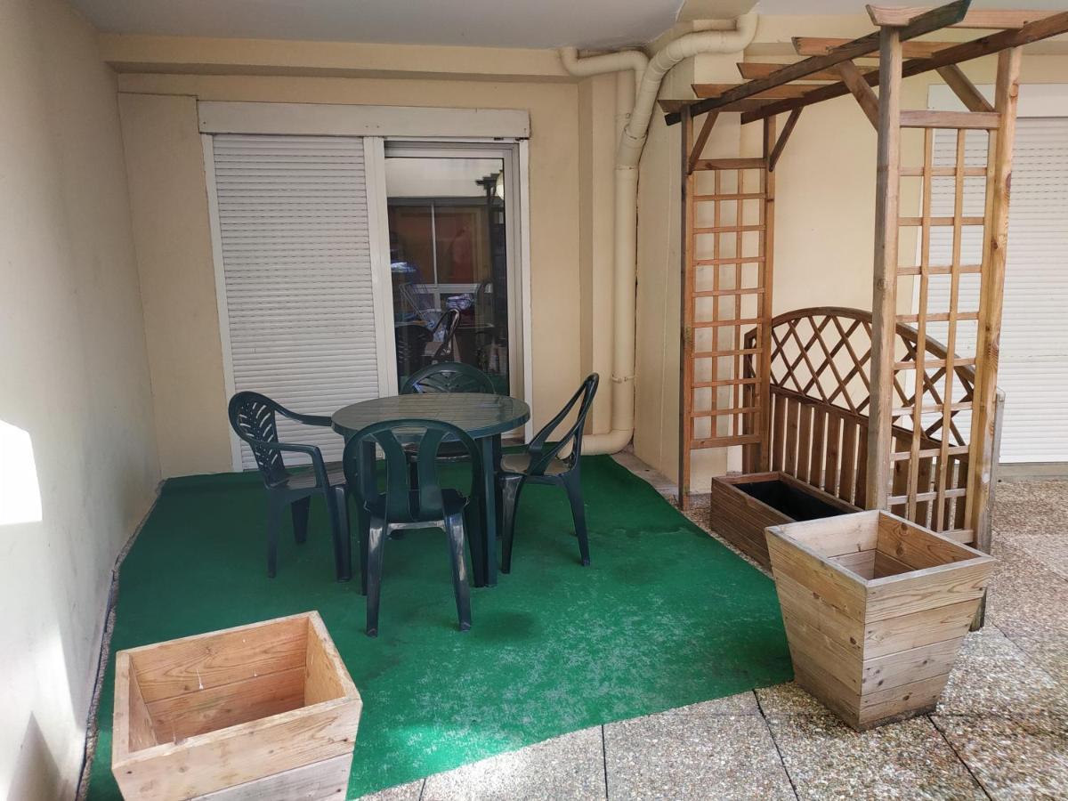 Plenitude Terrasse Appartement Le Mans Buitenkant foto